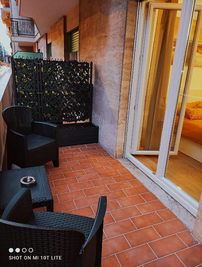 B&B Alighieri 97 바리 외부 사진